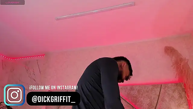 Snapshot of DickGriffith_ chatting on February 20, 12:04 pm DickGriffith online show from February 20, 12:04 pm