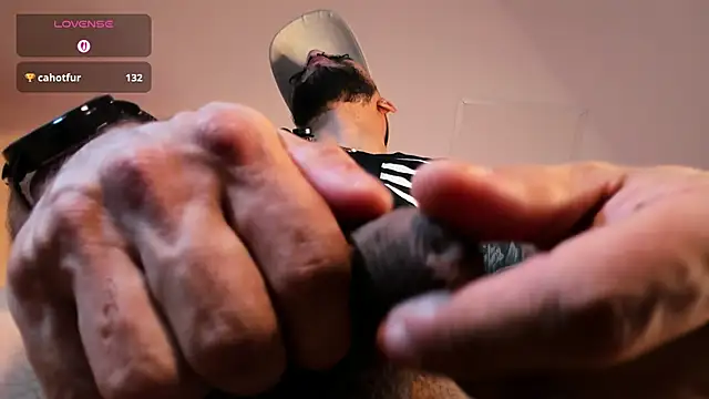 Snapshot of DickGriffith_ chatting on November 3, 11:44 am DickGriffith online show from November 3, 11:44 am