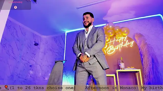 Snapshot of DickGriffith_ chatting on November 28, 1:47 pm DickGriffith online show from November 28, 1:47 pm