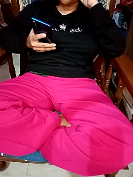 Snapshot of Mannat-222 chatting on November 20, 6:18 pm Mannat-222 online show from November 20, 6:18 pm