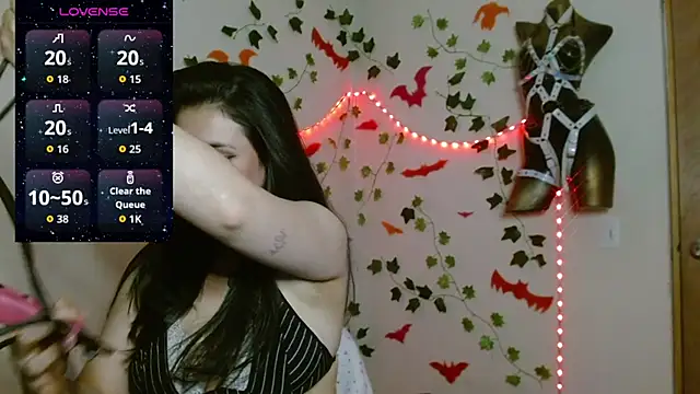 SamanthaGreen- online show from October 12, 11:04 pm