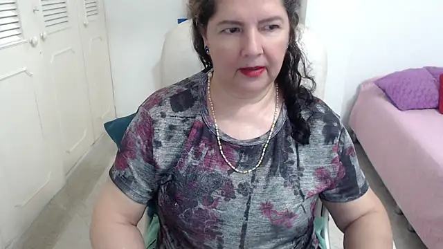 leonela 69 online show from April 28, 2:27 am