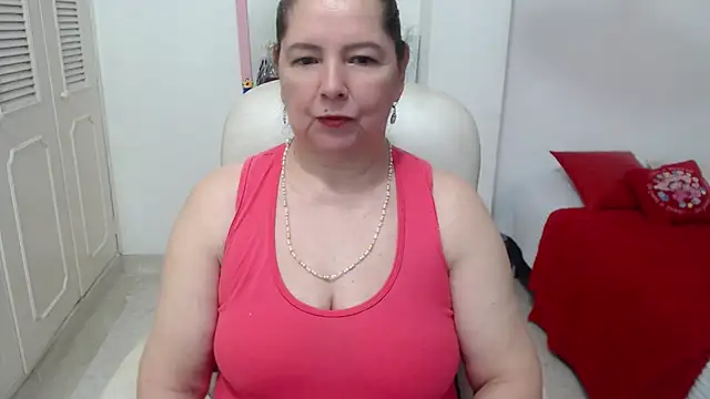 Snapshot of leonela_69 chatting on June 3, 10:15 pm leonela 69 online show from June 3, 10:15 pm
