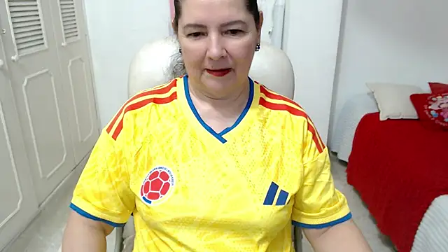 Snapshot of leonela_69 chatting on June 28, 1:55 am leonela 69 online show from June 28, 1:55 am