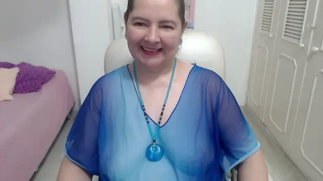 Snapshot of leonela_69 chatting on July 7, 7:45 am leonela 69 online show from July 7, 7:45 am