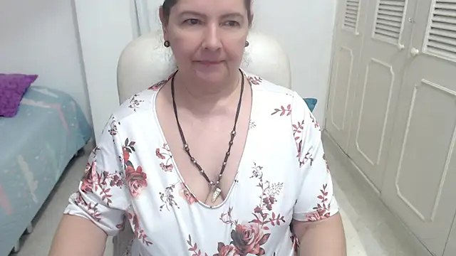 Snapshot of leonela_69 chatting on July 15, 11:48 am leonela 69 online show from July 15, 11:48 am