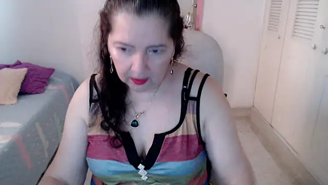 Snapshot of leonela_69 chatting on July 24, 10:08 pm leonela 69 online show from July 24, 10:08 pm