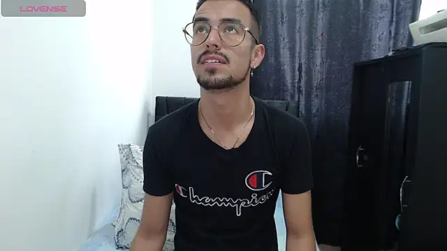 Demian val online show from March 5, 4:24 pm