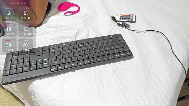 Snapshot of natasha_steele chatting on November 29, 7:50 pm natasha steele online show from November 29, 7:50 pm