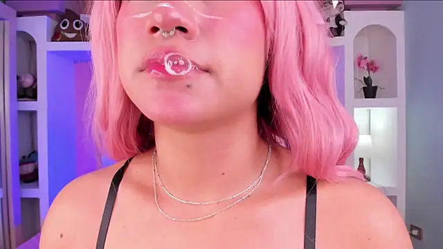 miss   megan online show from November 15, 6:15 pm