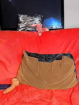 Tiff Doll online show from March 12, 9:45 pm