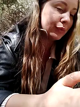 Snapshot of Mona_Plus chatting on March 15, 12:02 pm Mona Plus online show from March 15, 12:02 pm