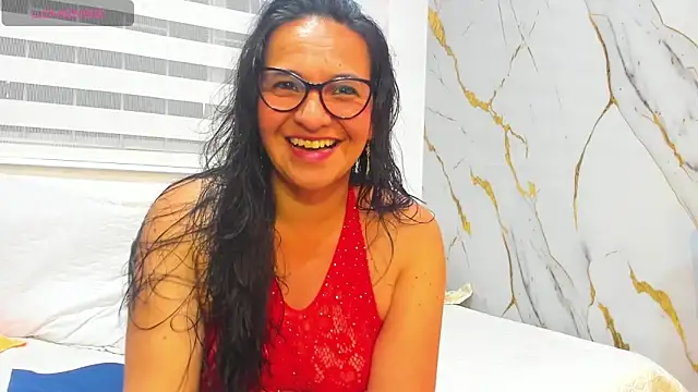 AlexaUllahX online show from February 13, 7:10 pm