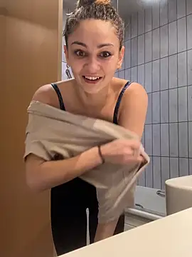 Snapshot of skyemorgan01 chatting on November 23, 11:54 am skyemorgan01 online show from November 23, 11:54 am