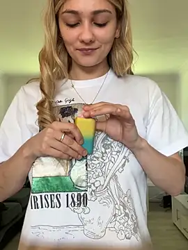 Snapshot of skyemorgan01 chatting on March 11, 12:00 pm skyemorgan01 online show from March 11, 12:00 pm