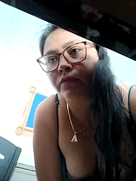 promiscuous-indecent-momm online show from March 3, 4:03 pm