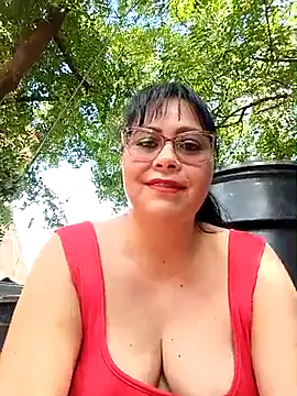Snapshot of promiscuous-indecent-momm chatting on May 24, 6:57 pm promiscuous-indecent-momm online show from May 24, 6:57 pm