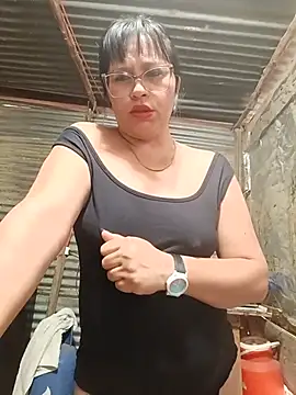 Snapshot of promiscuous-indecent-momm chatting on July 30, 8:30 pm promiscuous-indecent-momm online show from July 30, 8:30 pm