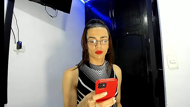 Dollcatalina online show from March 3, 8:27 am