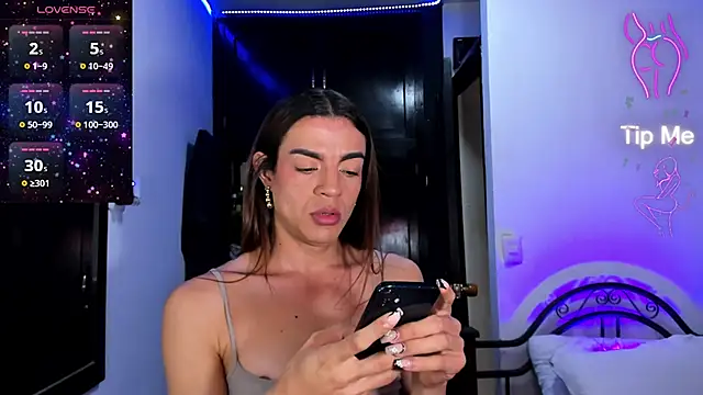 Dollcatalina online show from February 1, 8:07 pm