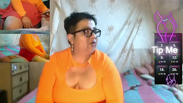 erinadarling79 online show from October 4, 2:20 am