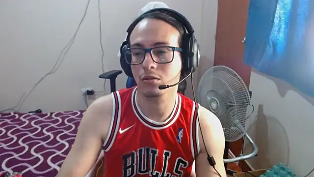 cholitohermoso online show from February 15, 3:06 pm