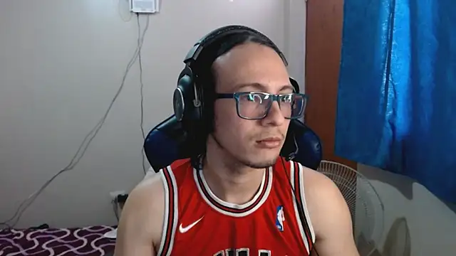 cholitohermoso online show from February 19, 4:22 pm