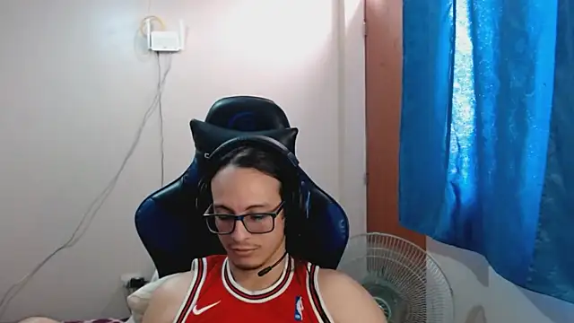 cholitohermoso online show from February 19, 7:27 pm