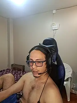 cholitohermoso online show from February 22, 7:47 pm