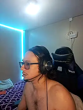 cholitohermoso online show from February 22, 10:52 pm