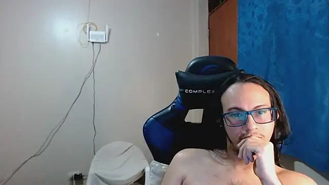 cholitohermoso online show from March 2, 2:30 am