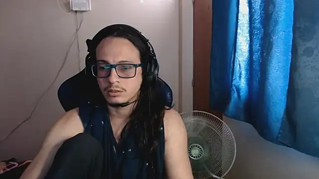 cholitohermoso online show from March 5, 7:38 pm