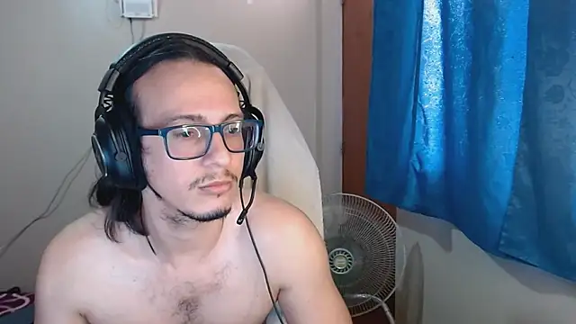 cholitohermoso online show from March 8, 7:53 pm