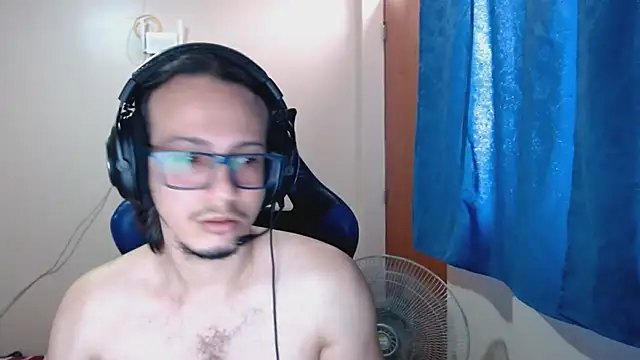 cholitohermoso online show from March 10, 4:25 pm