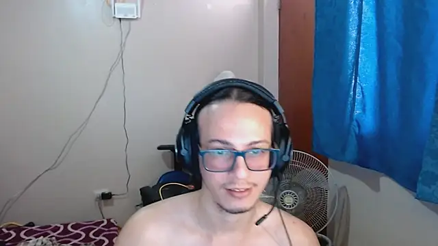 cholitohermoso online show from March 21, 4:07 pm