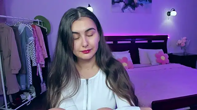 GabriellaMays online show from February 14, 8:10 am