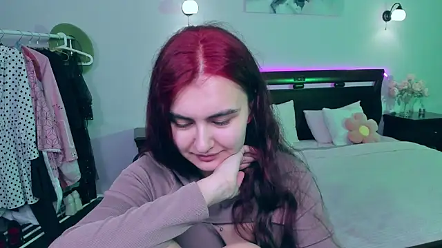 GabriellaMays online show from March 8, 5:28 am