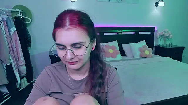 GabriellaMays online show from March 14, 8:10 am