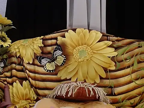 Snapshot of UrSweetClassyPinay chatting on May 30, 8:28 pm UrSweetClassyPinay online show from May 30, 8:28 pm