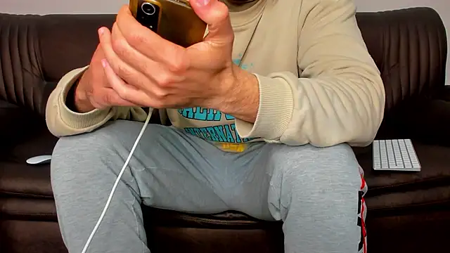 sexyhotmusclesforyou1 online show from March 17, 10:28 pm