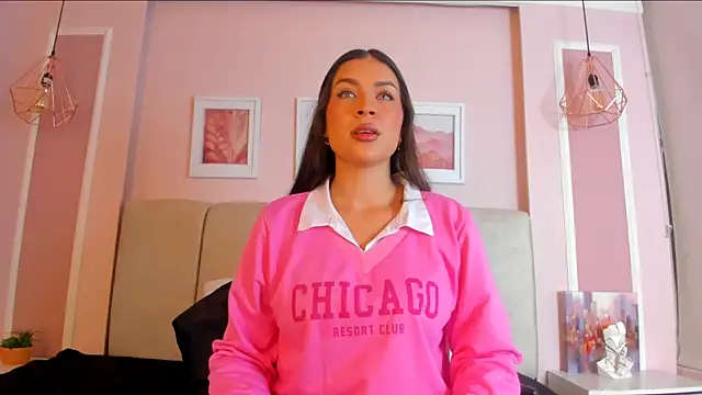 Snapshot of Annie_rhoades chatting on December 4, 12:36 pm Annie rhoades online show from December 4, 12:36 pm