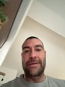 Snapshot of Jackcazzone_82 chatting on February 16, 4:21 pm Jackcazzone 82 online show from February 16, 4:21 pm