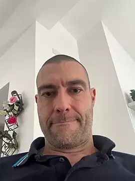 Snapshot of Jackcazzone_82 chatting on March 17, 12:04 pm Jackcazzone 82 online show from March 17, 12:04 pm