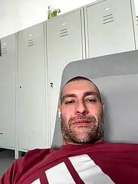 Snapshot of Jackcazzone_82 chatting on September 20, 12:06 pm Jackcazzone 82 online show from September 20, 12:06 pm