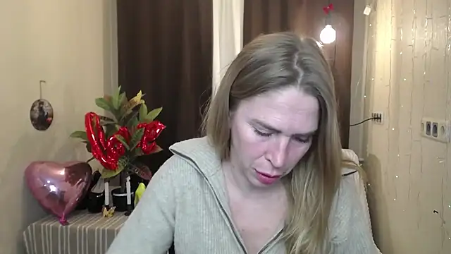 TessaDaybreak online show from February 14, 3:47 pm