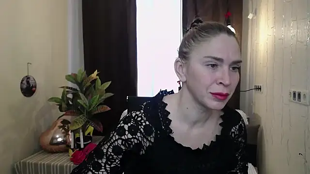 TessaDaybreak online show from February 28, 7:58 am