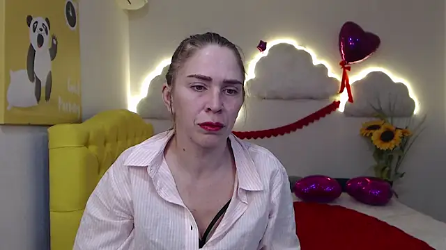 TessaDaybreak online show from March 15, 7:20 am