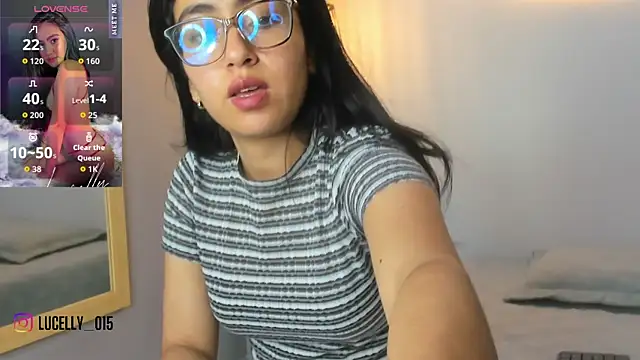 Snapshot of lucelly_15 chatting on October 23, 11:42 am lucelly 15 online show from October 23, 11:42 am