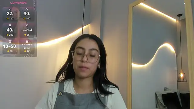 Snapshot of lucelly_15 chatting on January 14, 11:49 am lucelly 15 online show from January 14, 11:49 am