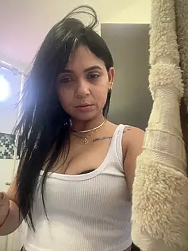 Snapshot of Casandra_lym1 chatting on April 1, 5:43 pm Casandra lym1 online show from April 1, 5:43 pm